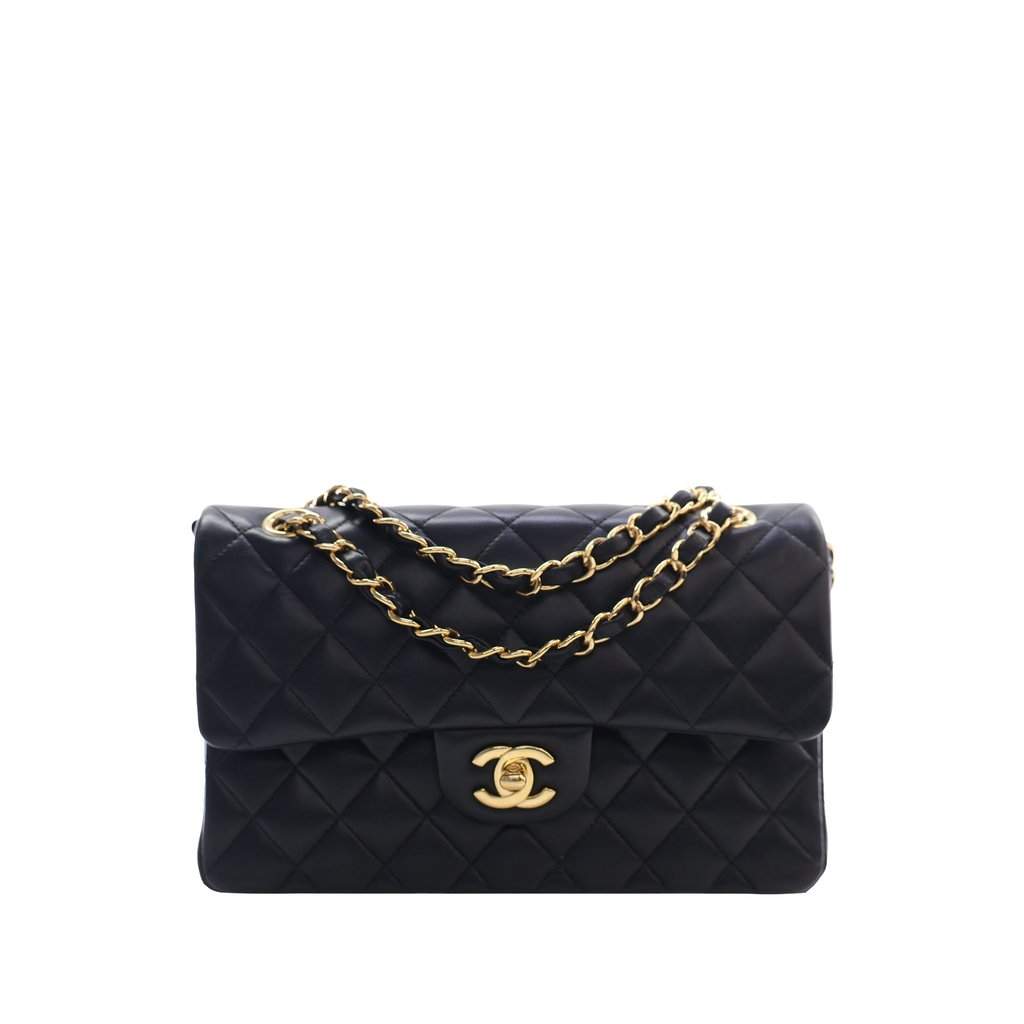 Chanel Small Classic Lambskin Double Flap Black Leather Very good condition - Front View