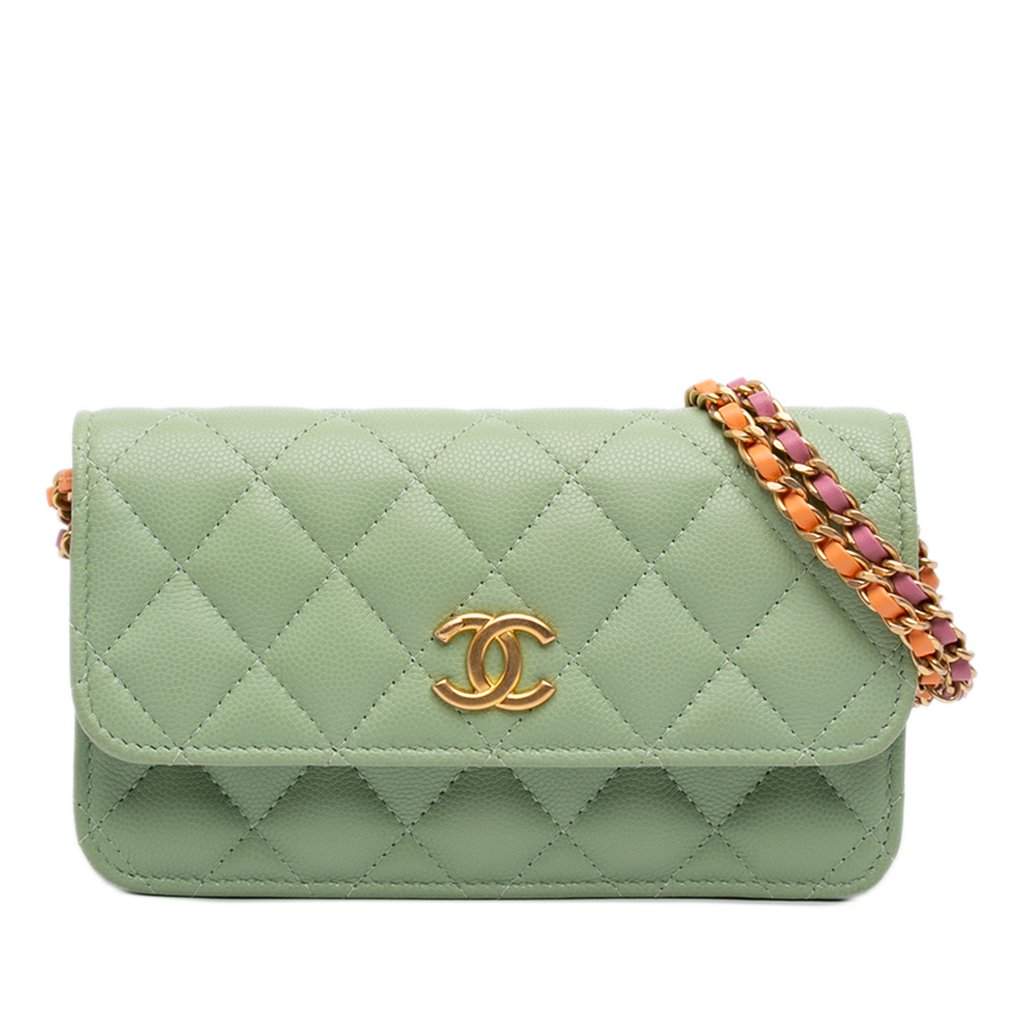 Chanel Mini CC Quilted Caviar Clutch With Chain Green Leather Very good - Front View