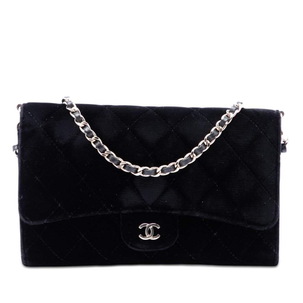 Chanel CC Quilted Velvet Wallet on Removable Chain Black Very good condition - Front View