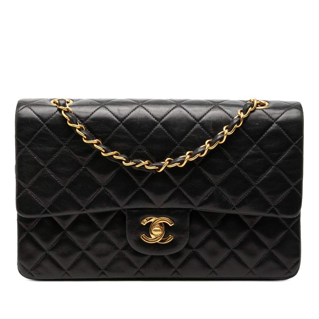 Chanel Medium Classic Lambskin Double Flap Black Leather Very good condition - Front View