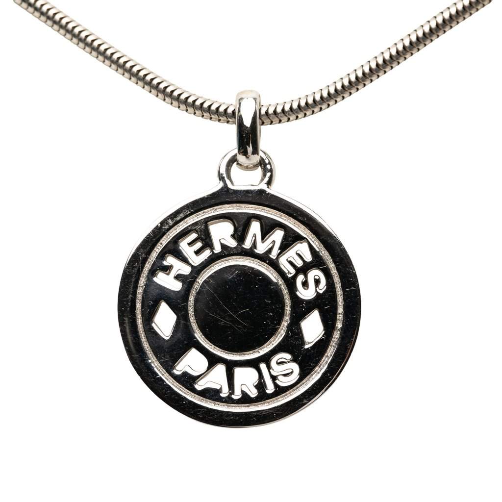 Hermès Palladium Plated Clou de Selle Pendant Necklace Silver Metal Very good condition - Front View