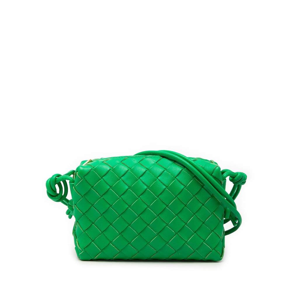 Bottega Veneta Mini Lambskin Intrecciato Loop Camera Bag Green Leather Very good condition - Front View