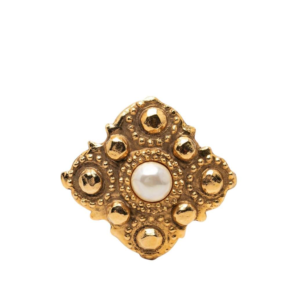Chanel Gold Plated Rhombus Faux Pearl Brooch Gold Metal Very good condition - Front View