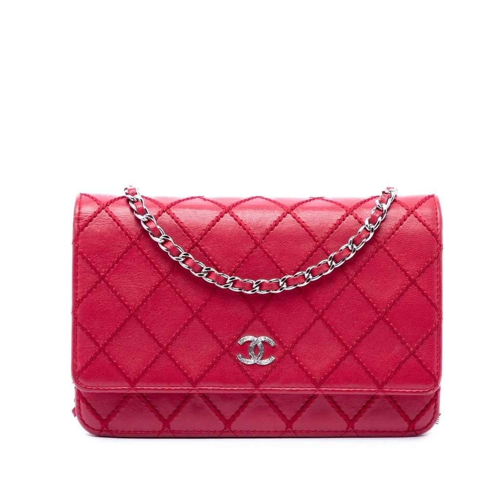 Chanel CC Lambskin Wild Stitch Wallet on Chain Red Leather Very good condition - Front View
