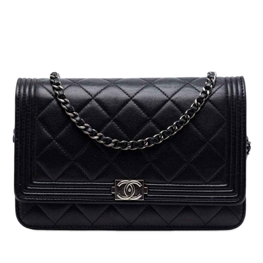 Chanel Quilted Lambskin Boy Wallet On Chain Black Leather Very good condition - Front View