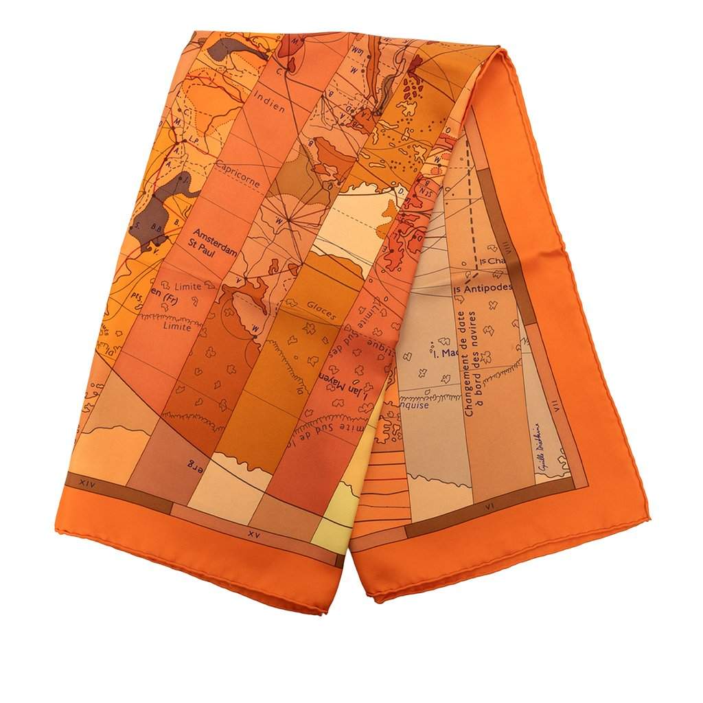 Hermès Le Monde Est Vaste Silk Scarf 90 Orange Very good condition - Front View