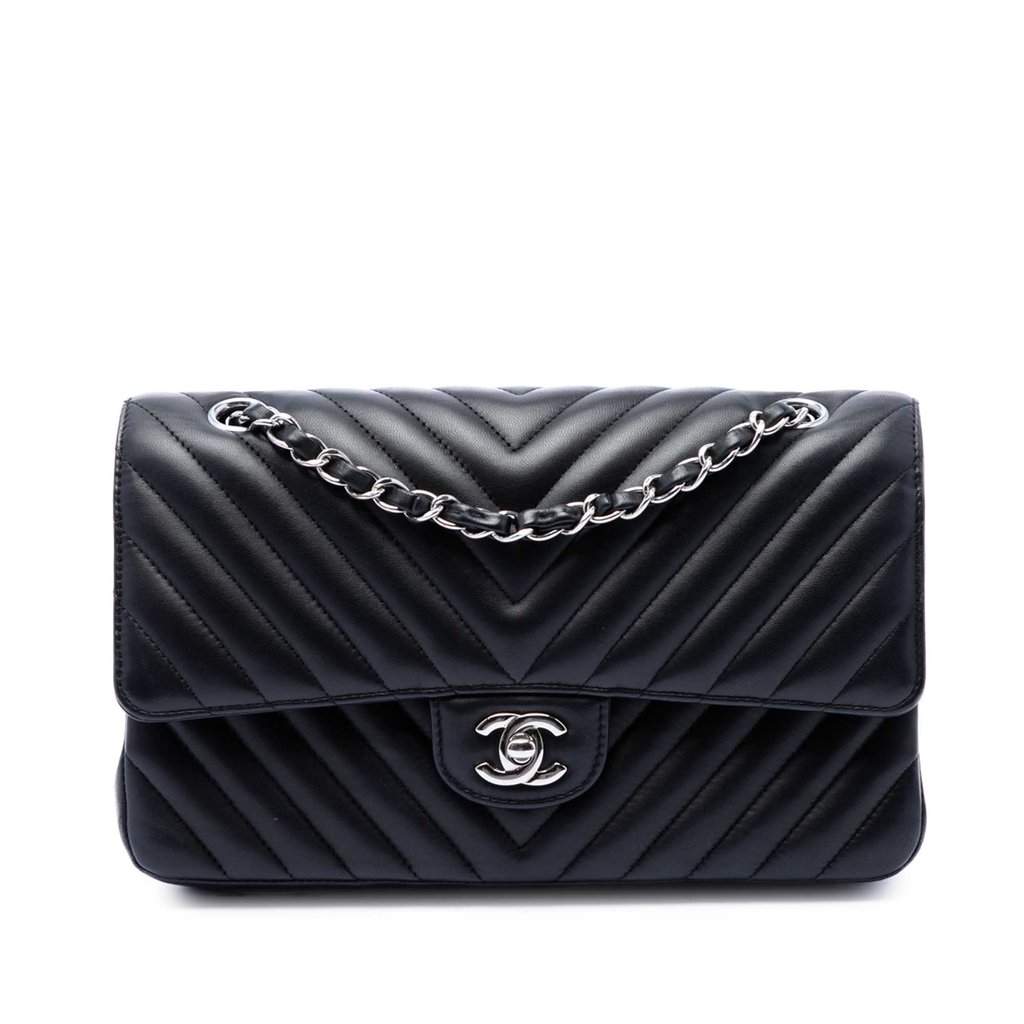 Chanel Medium Classic Chevron Lambskin Double Flap Black Leather Very good condition - Front View