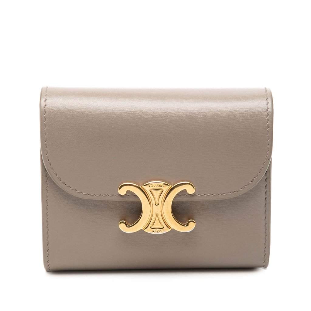 Celine Shiny Calfskin Triomphe Flap Small Wallet Brown Leather Very good condition - Front View
