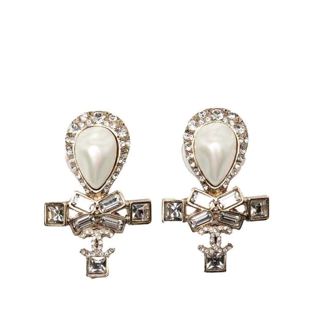 Chanel CC Gold Plated Strass Faux Pearl Tear Drop Ribbon Push Back Earrings Gold Metal Very good condition - Front View