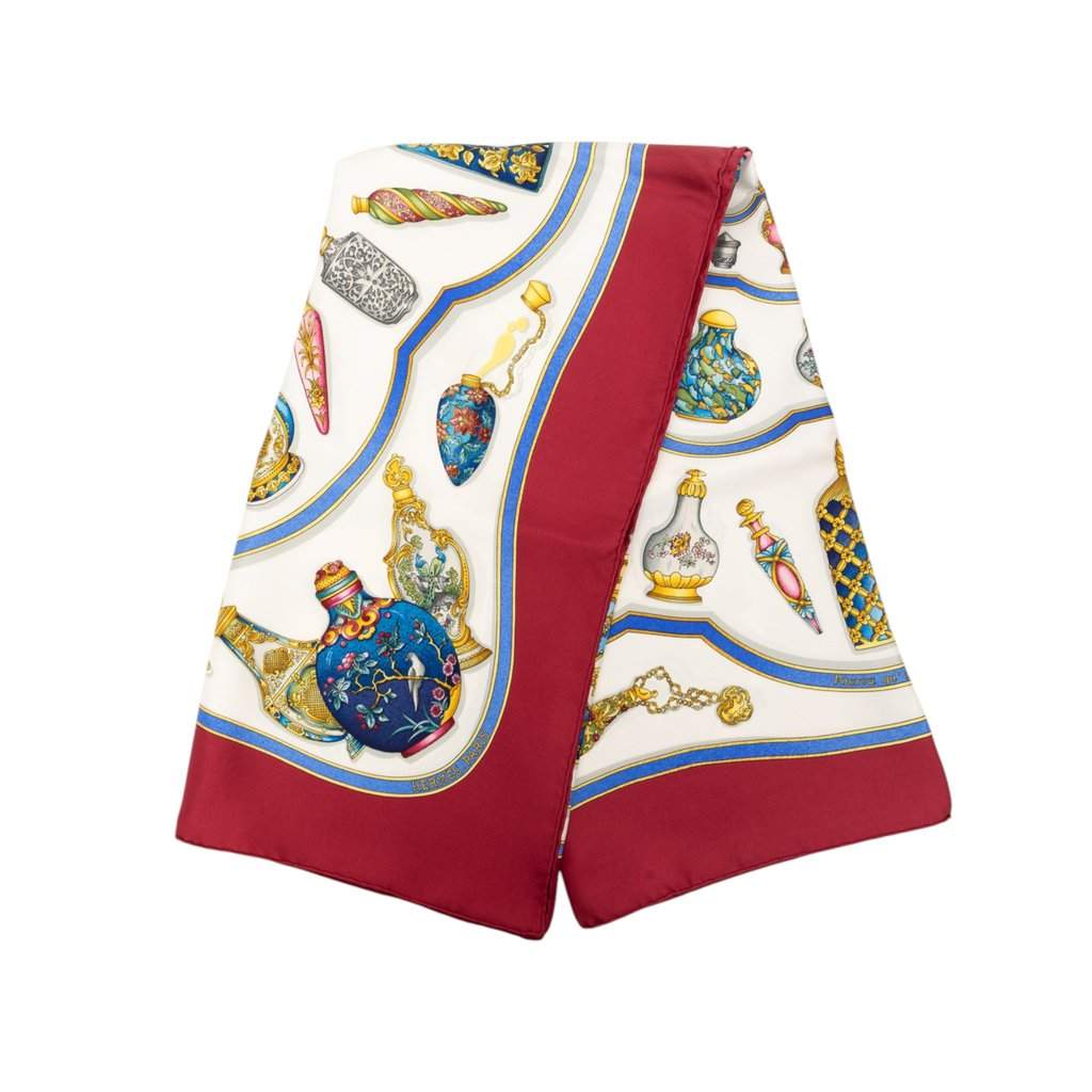 Hermès Qu Importe Le Flacon Silk Scarf 90 White Very good condition - Front View