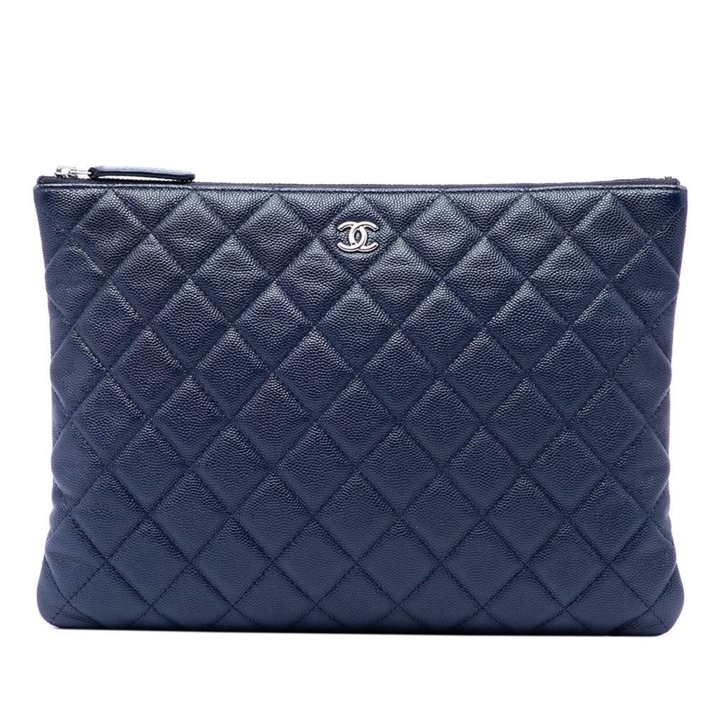 Chanel Medium Quilted Caviar O Case Clutch Blue Leather Very good - Front View