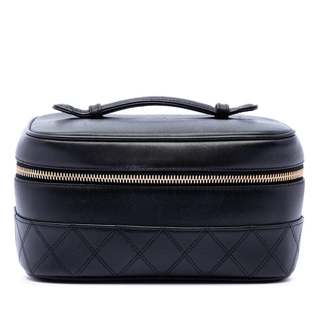 Chanel CC Quilted Lambskin Vanity Case Black Leather Very good - Front View