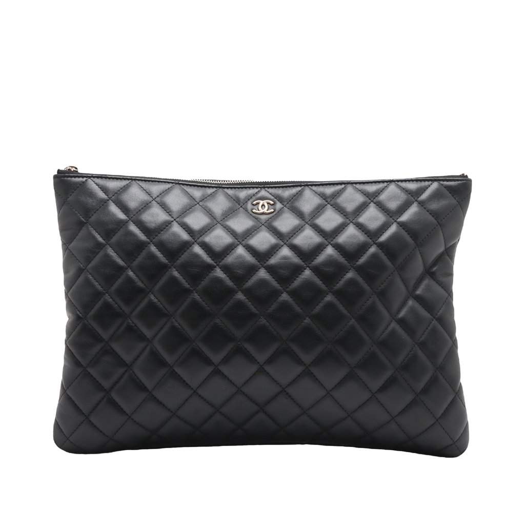 Chanel Large Quilted Lambskin O Case Clutch Black Leather Very good - Front View