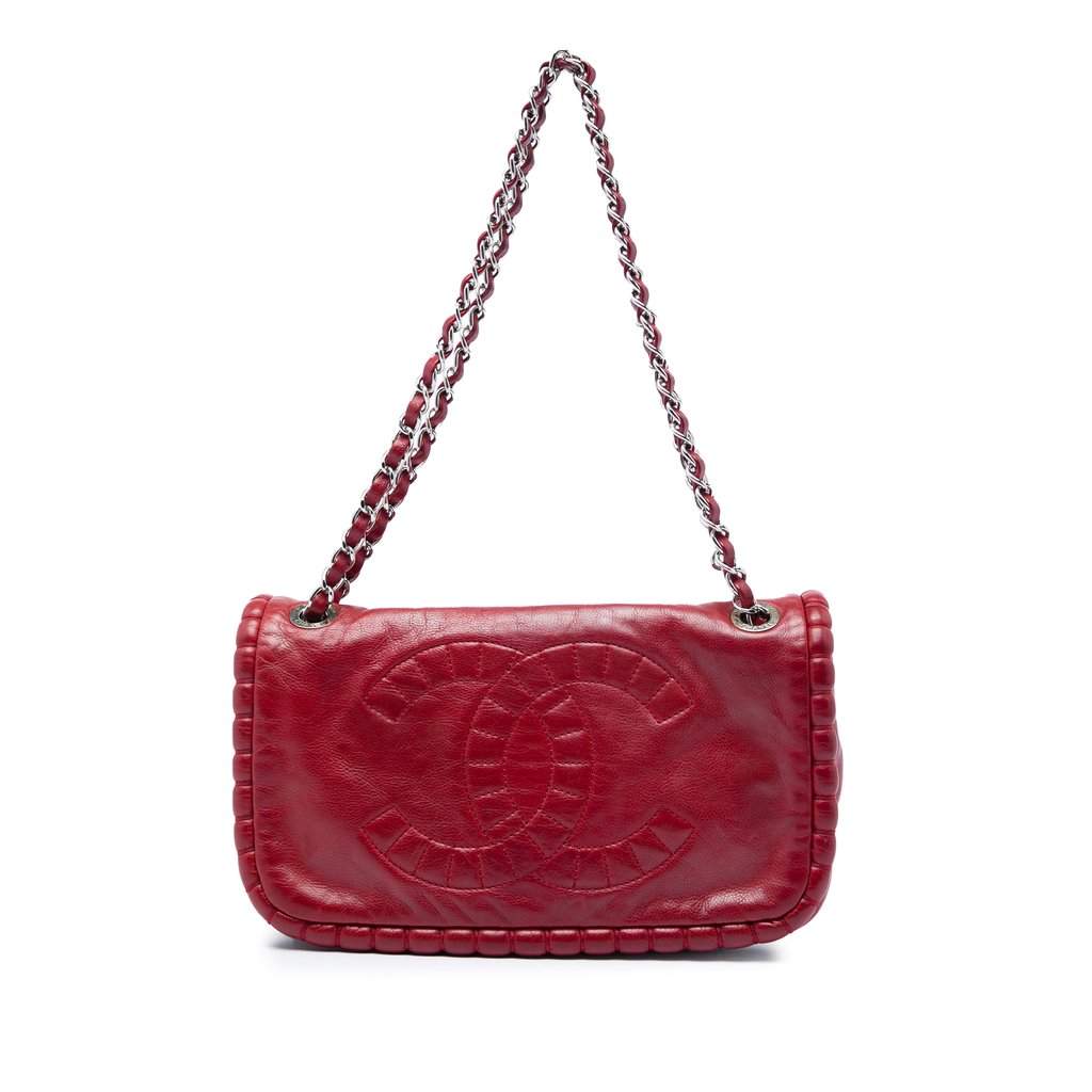 Chanel Paris Shanghai Calfskin On The Bund Pochette Red Leather Very good condition - Front View