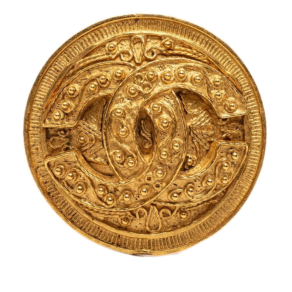Chanel CC Gold Plated Round Brooch Gold Metal Very good condition - Front View