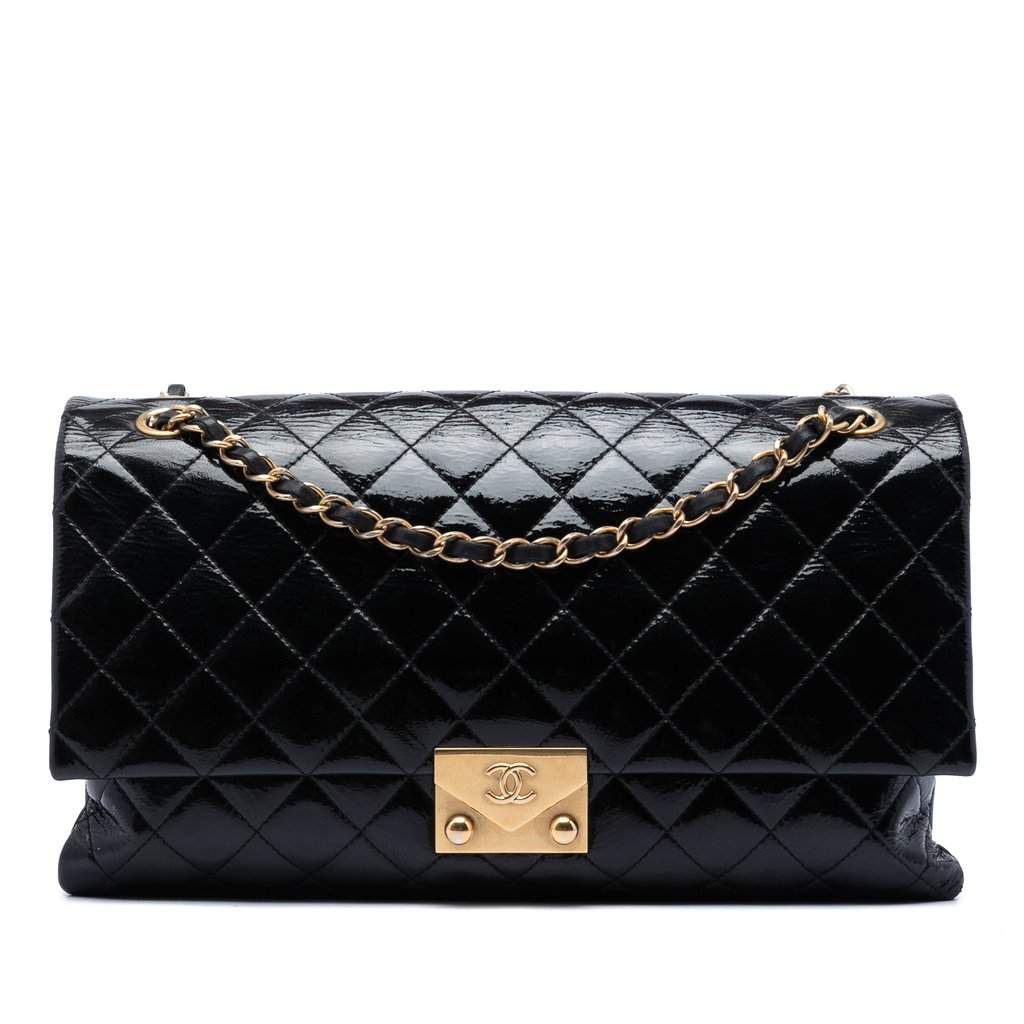 Chanel Quilted Crinkled Patent Pagoda Accordion Flap Black Leather Very good condition - Front View