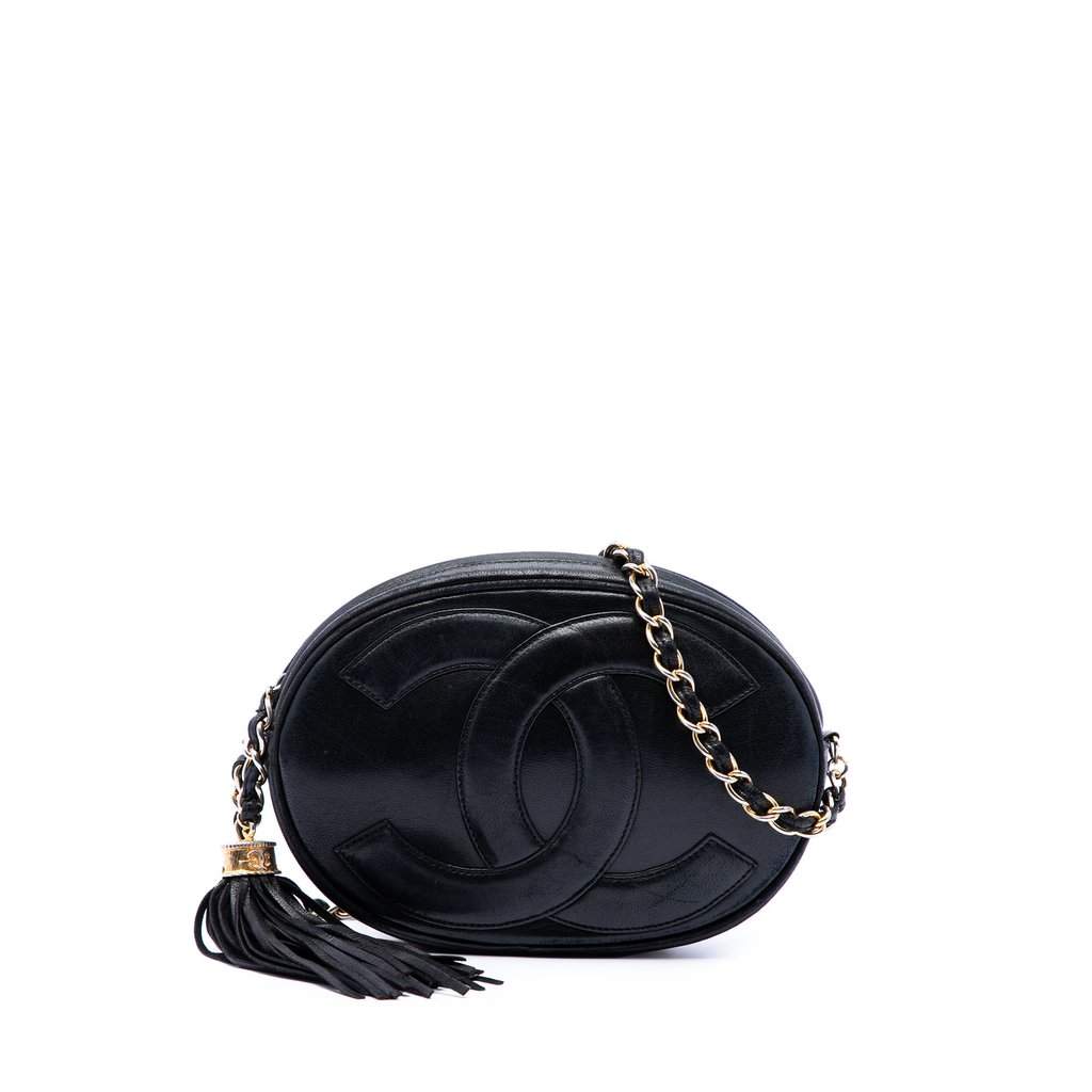 Chanel CC Lambskin Tassel Oval Camera Bag Black Leather Very good condition - Front View