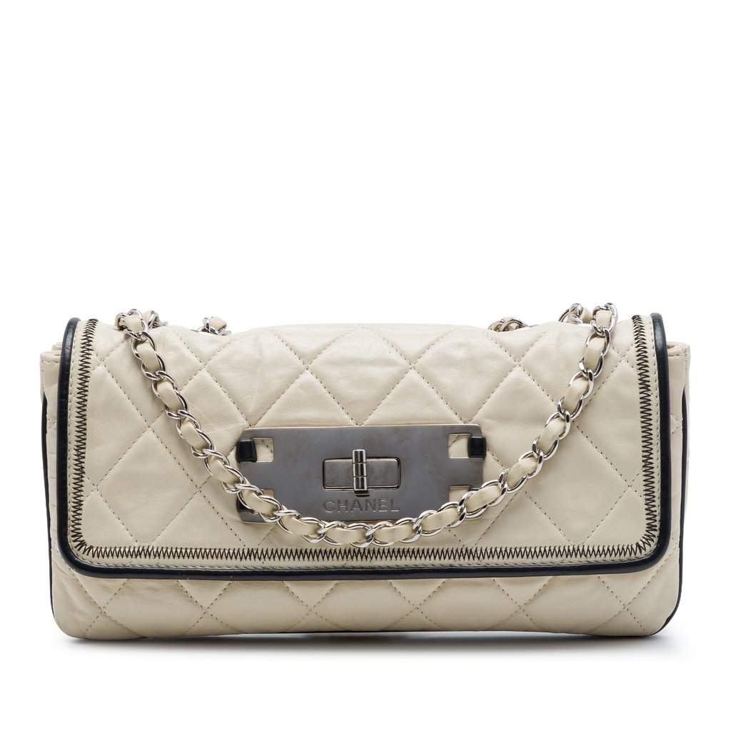 Chanel Quilted Aged Lambskin Reissue 2.55 East West Flap White Leather Very good condition - Front View