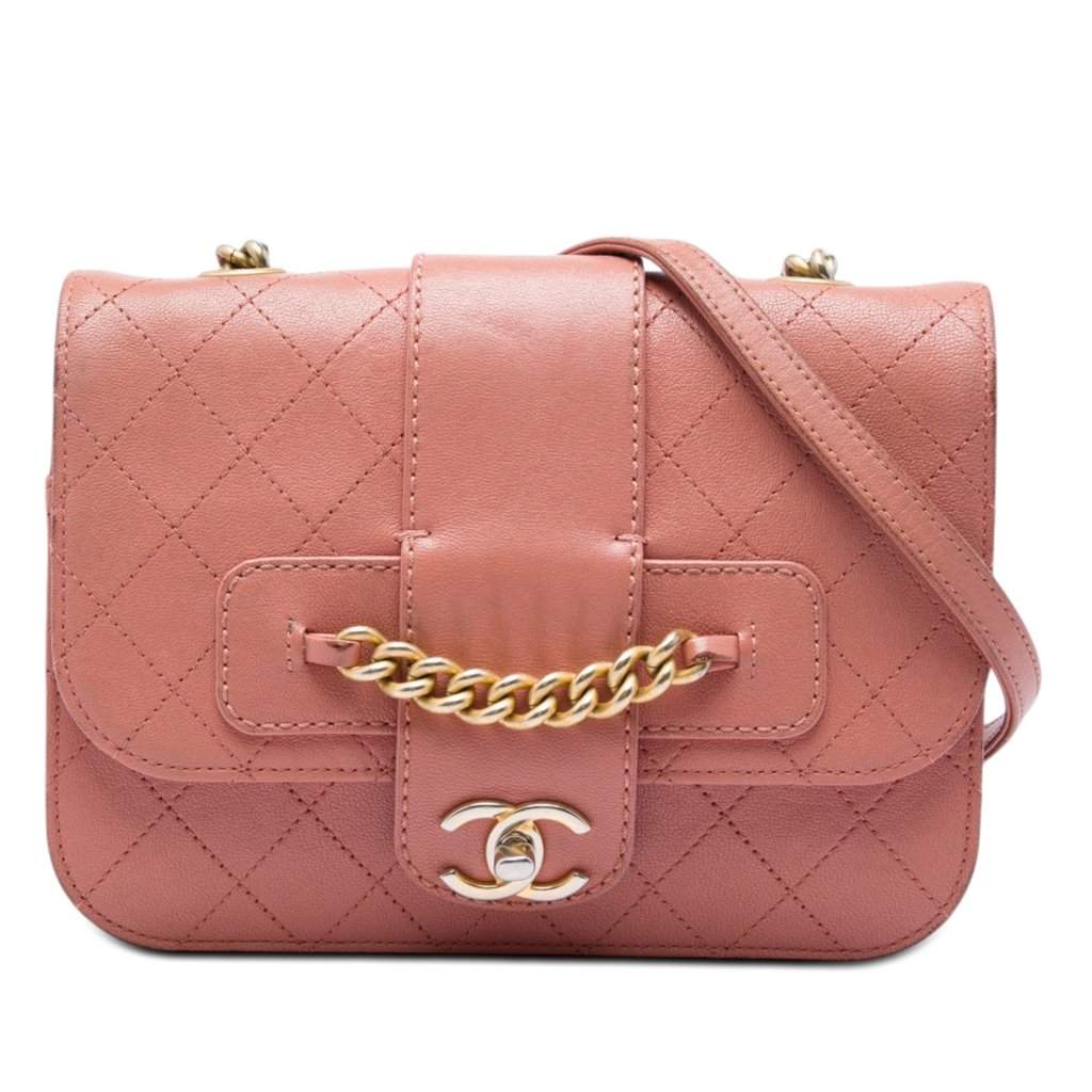 Chanel Small Quilted Sheepskin Front Chain Flap Pink Leather Very good condition - Front View