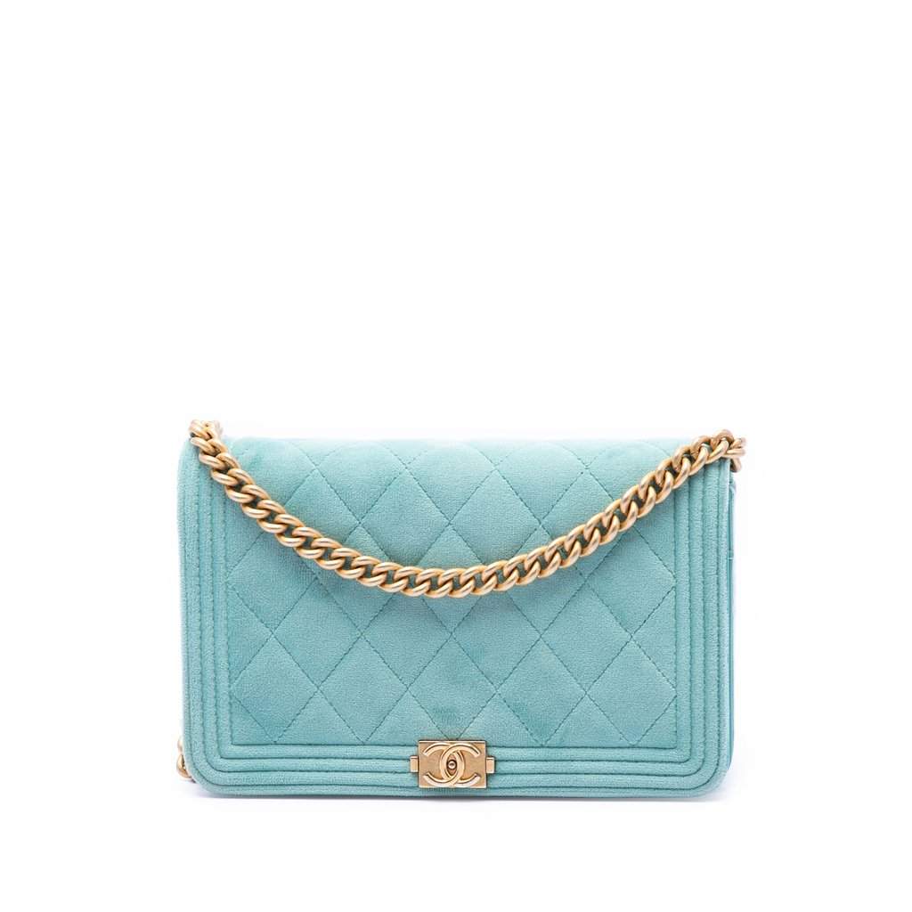 Chanel Quilted Velvet Boy Wallet On Chain Blue Very good - Front View