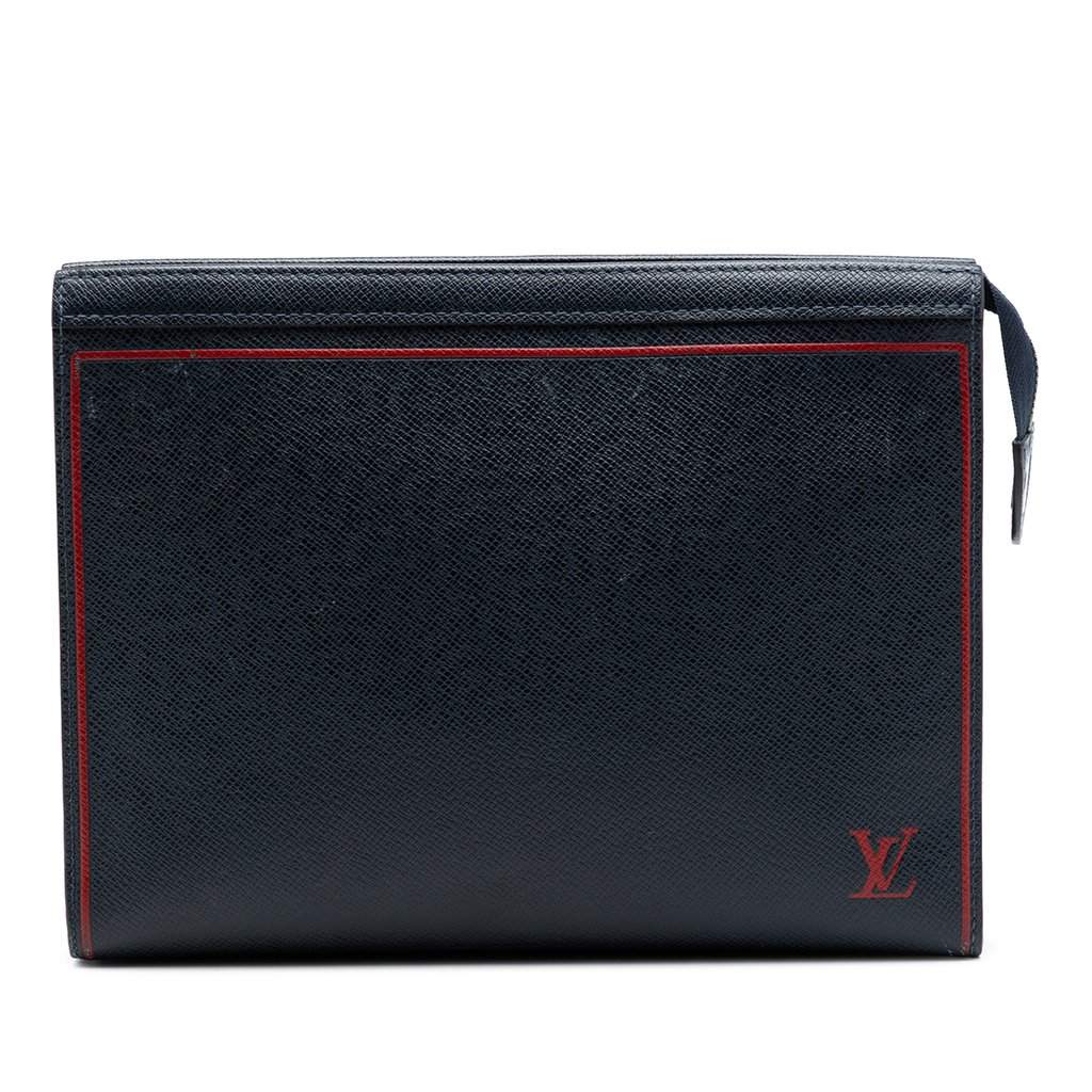 Louis Vuitton Taiga Pochette Voyage MM Blue Leather Very good - Front View