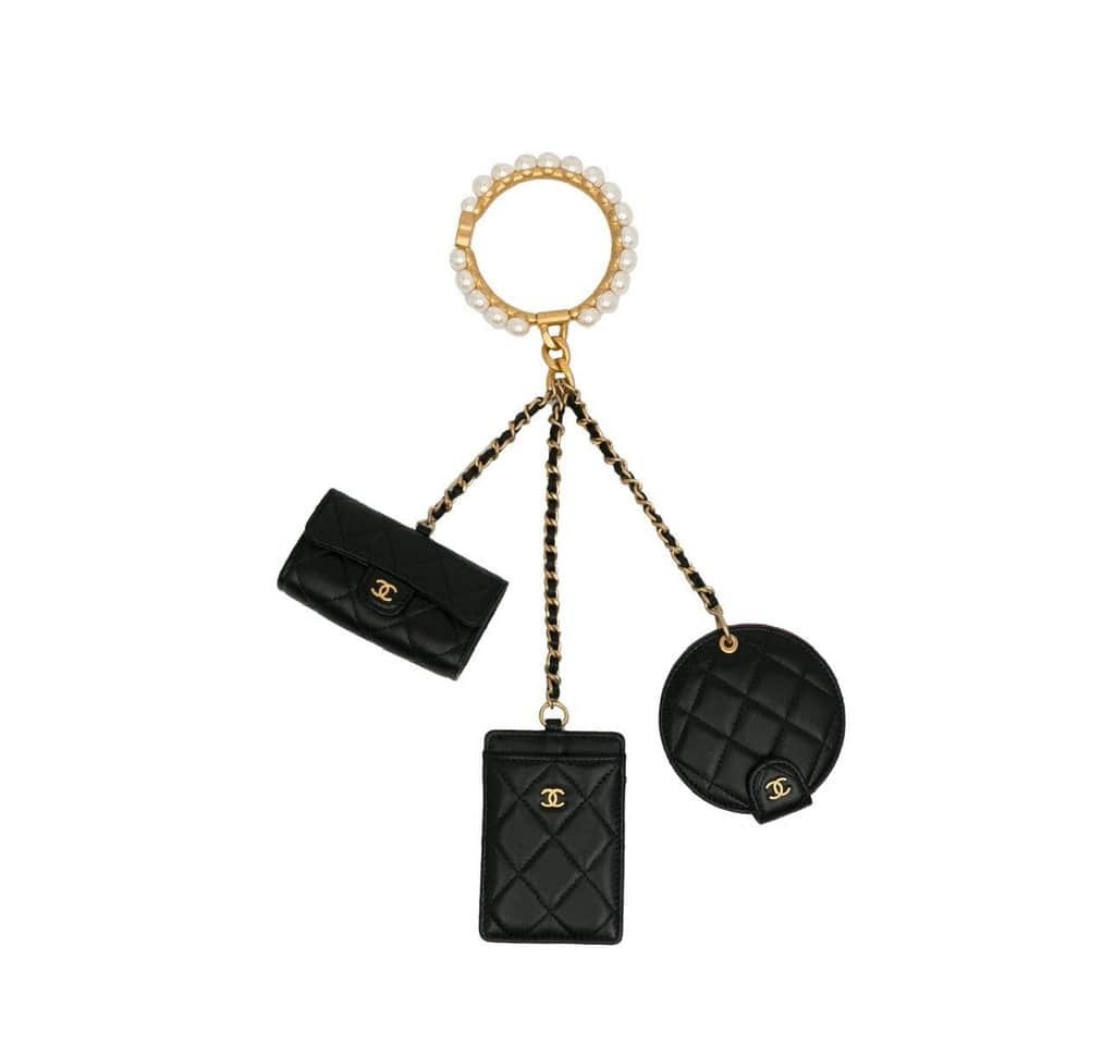 Chanel Chanel 2021 Pearl Crown Cc Wristlet Multi Pouches Clutch Bag Pre-Owned Black Leather Good condition - Front View