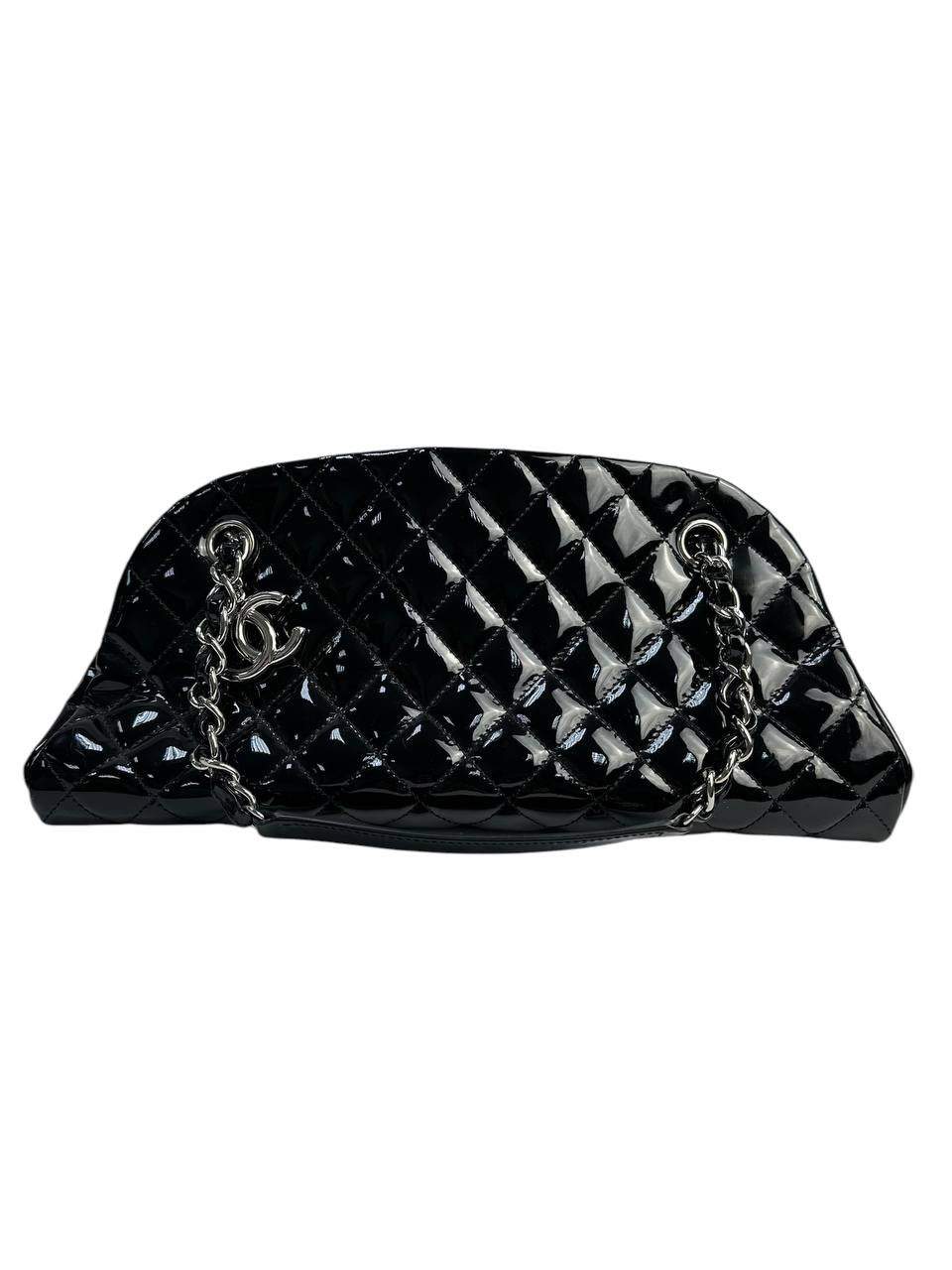 Chanel Patent leather bag with geometric focus Silver Leather Good condition - Front View
