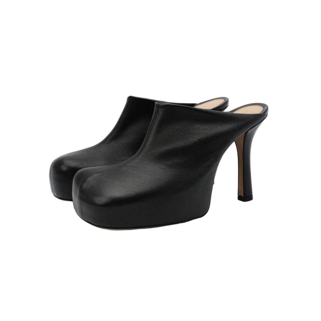 Bottega Veneta Bottega Veneta Black Leather Square Toe Platform Mules Sz.39,5 pre-owned Black Leather Good condition - Front View