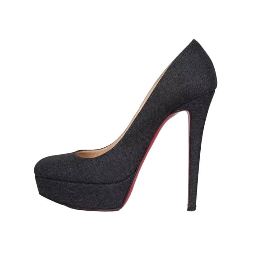 Christian Louboutin Christian Louboutin Black Textile Stiletto Pumps sz.39.5 Pre-owned Black Leather Good condition - Front View