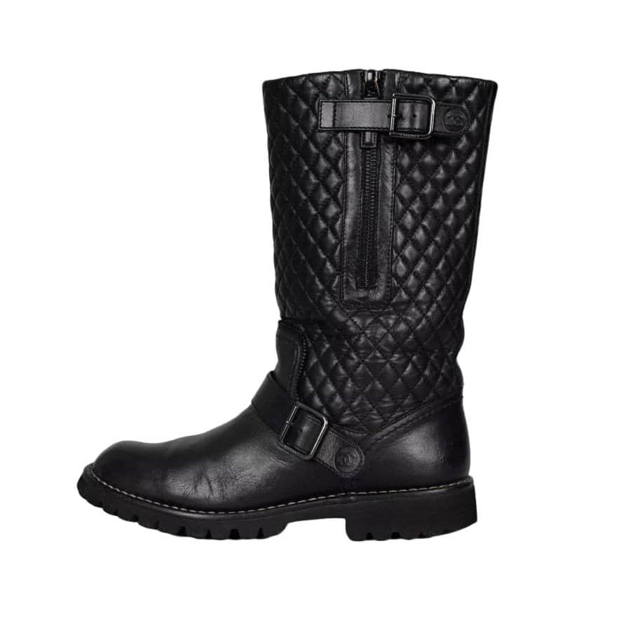 Chanel Chanel Black Quilted Leather Over-The-Knee Boots Sz.39,5 Pre-owned Black Leather Good - Front View