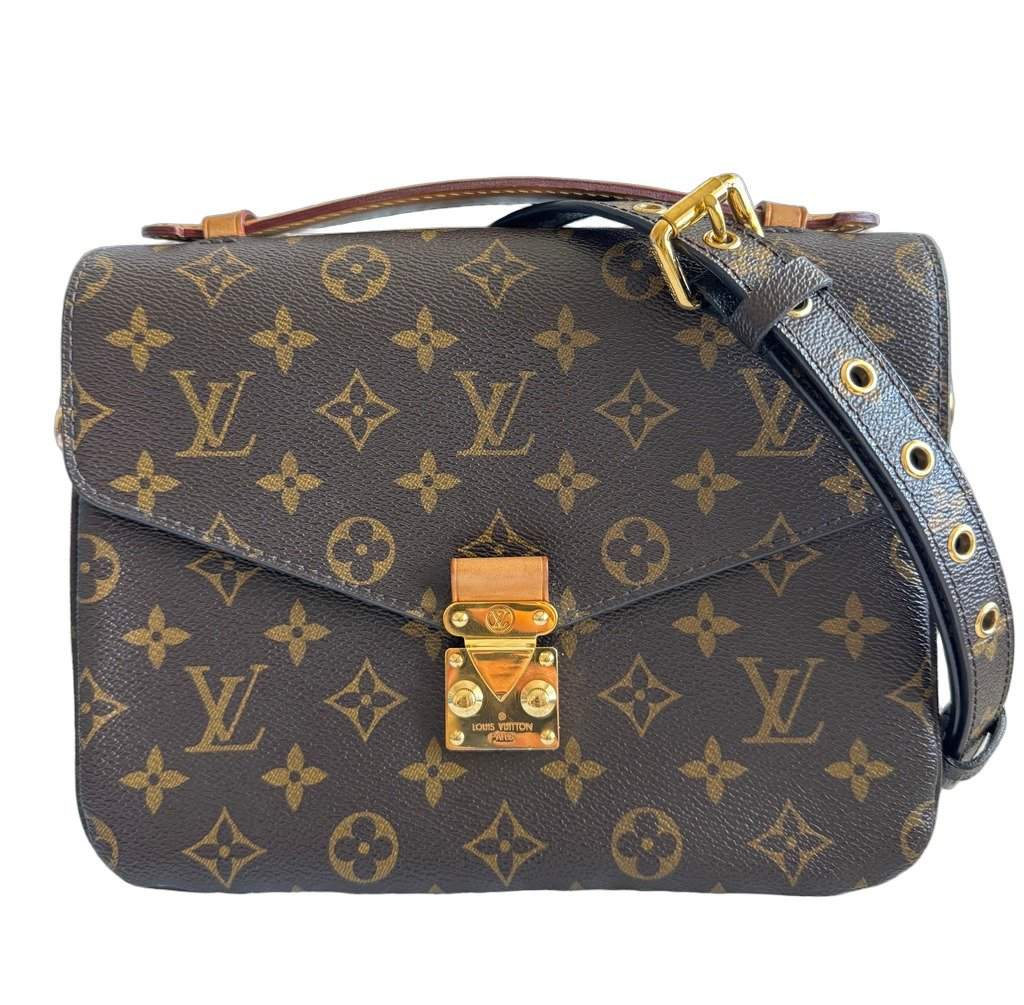Louis Vuitton Monogram Pochette Metis Gold Canvas Good - Front View