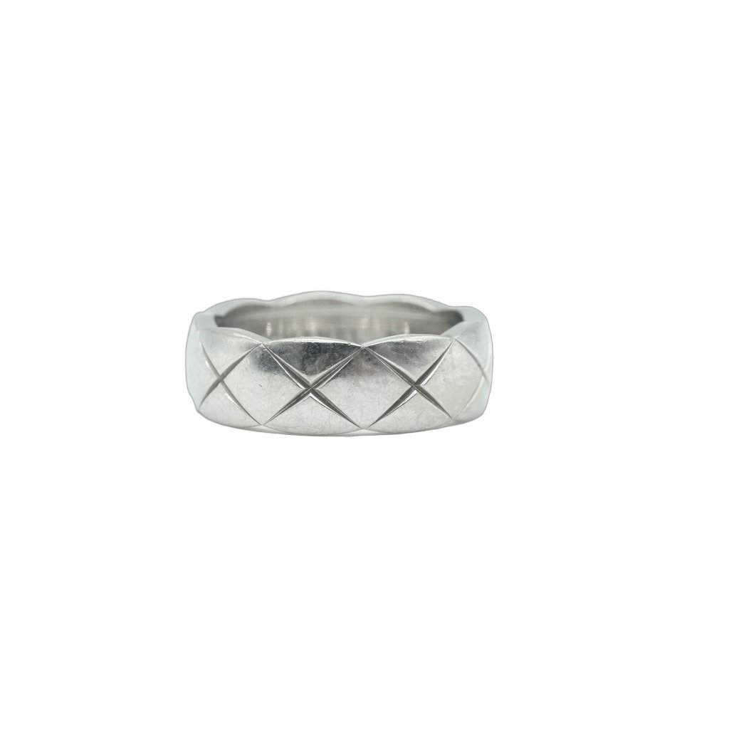 Chanel Coco Crush White White Gold Good - Front View