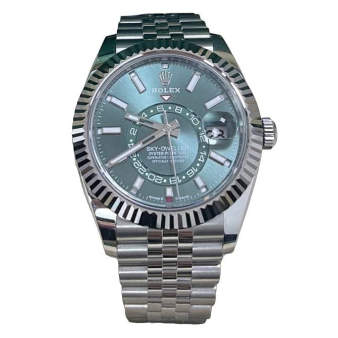 Rolex Sky-Dweller 42mm Green Never worn - Front View