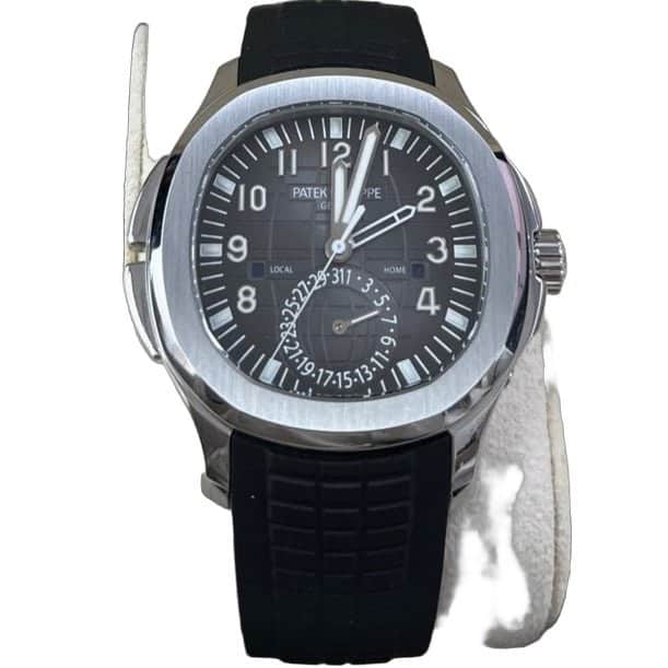 Patek Philippe Aquanaut 41mm MultiColor Never worn - Front View
