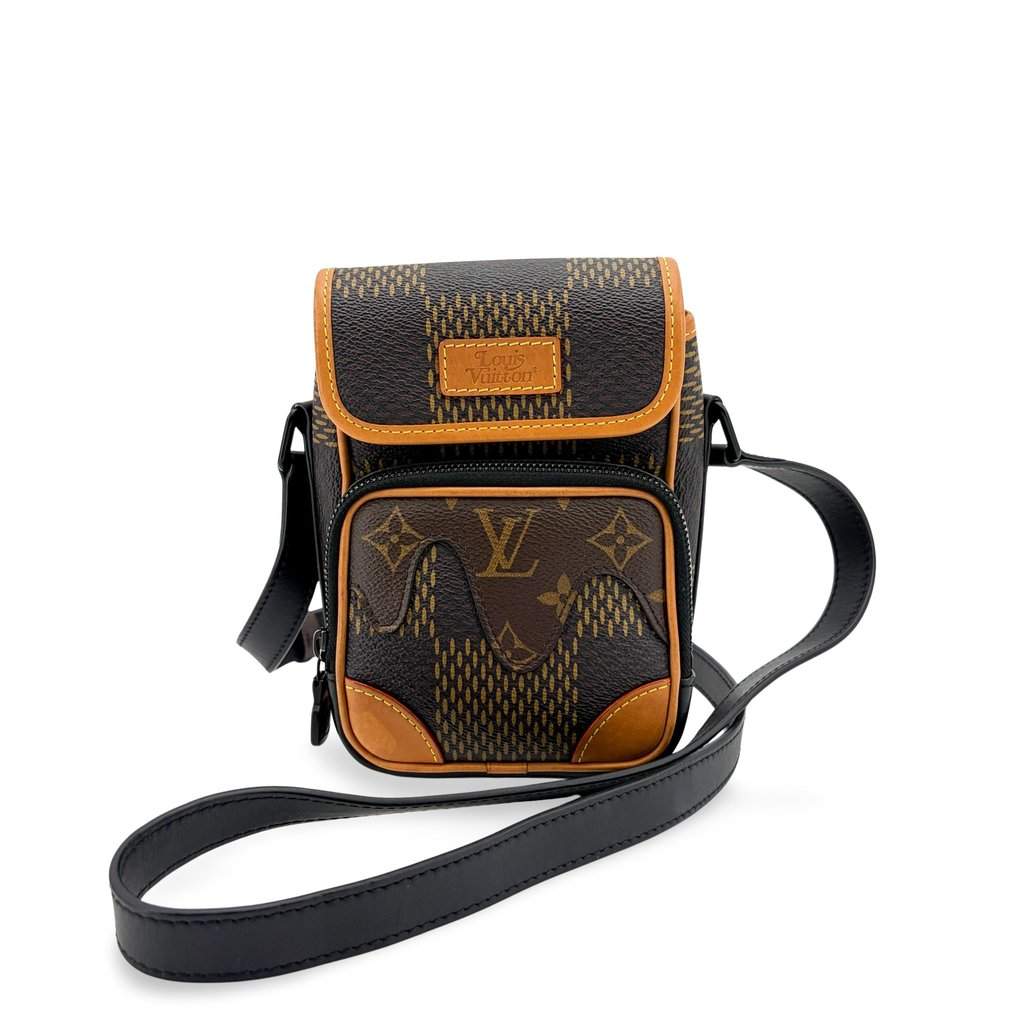 Louis Vuitton x Nigo Giant Damier Ebene Monogram Amazon Messenger Bag MultiColor Canvas Very good - Front View