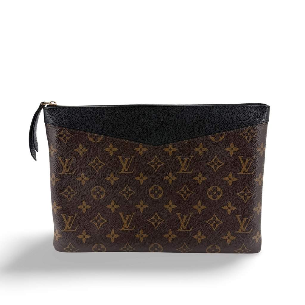 Louis Vuitton Daily Pouch Monogram Noir Black Canvas Good - Front View