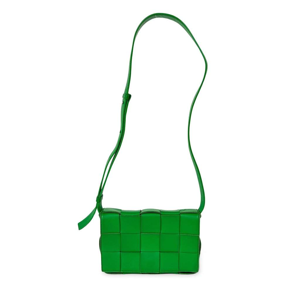 Bottega Veneta Cassette Shoulder Bag Paraket Green Leather Good - Front View