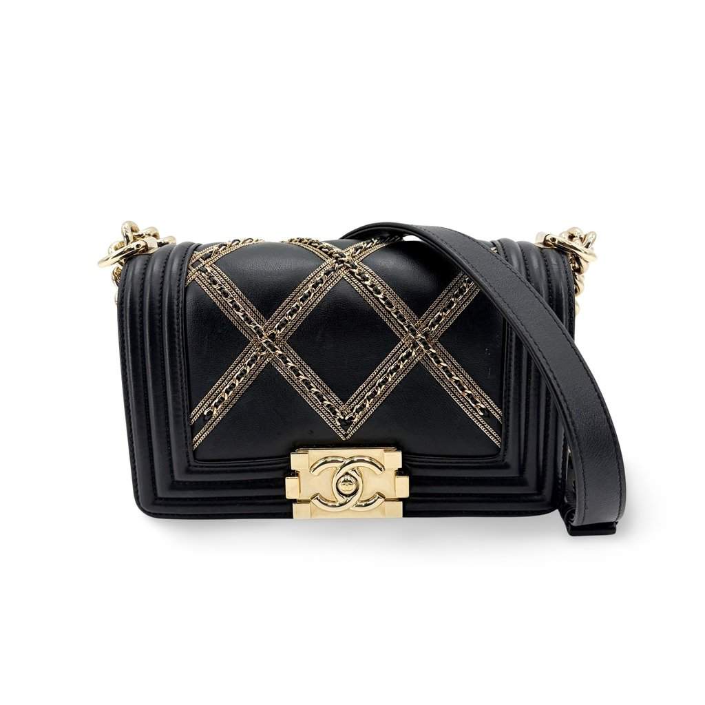 Chanel Boy Chanel Flap Bag Chain Emblem Small Black Gold Hardware Black Leather Very good - Front View