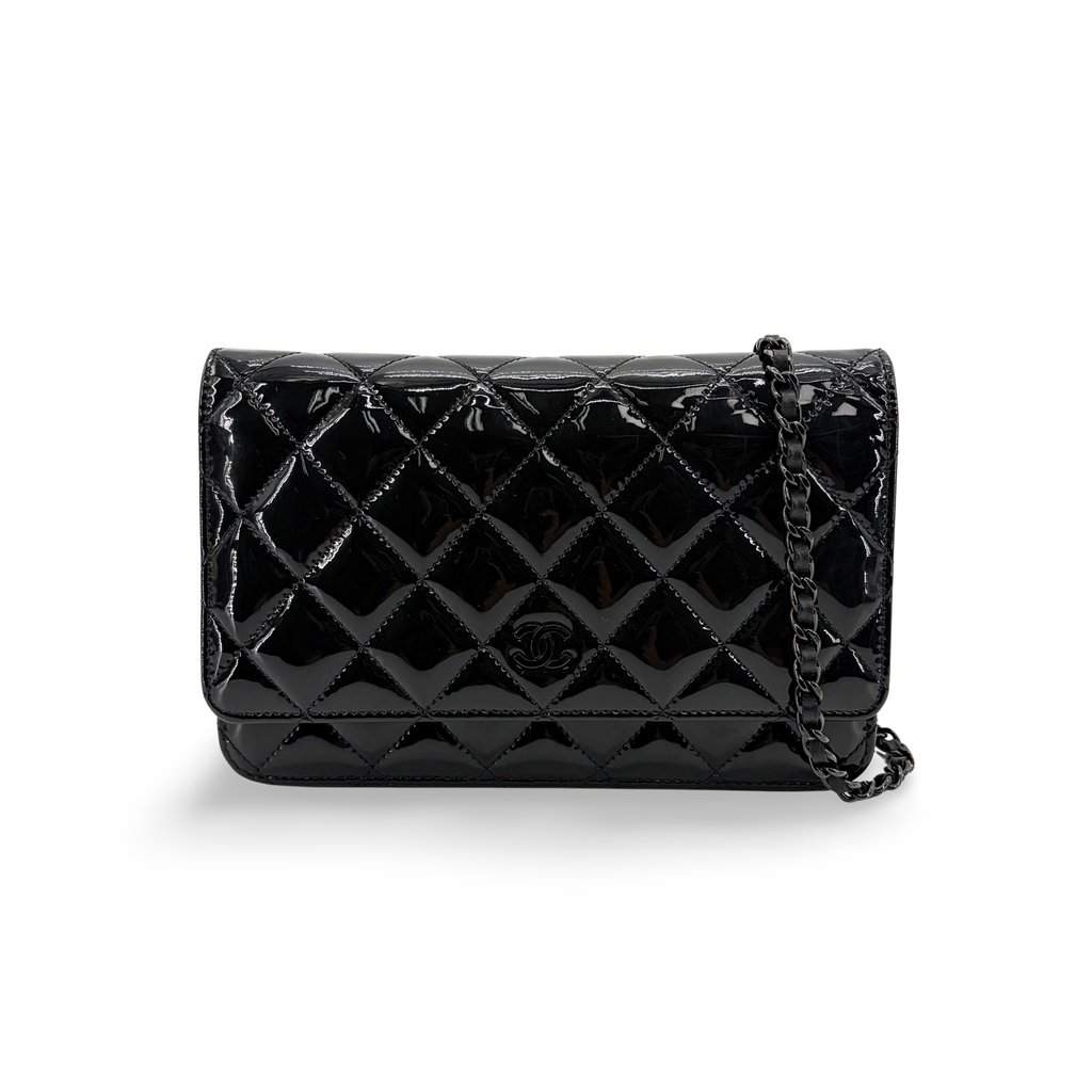 Chanel Quilted Patent Wallet on Chain So Black Black Leather Very good - Front View