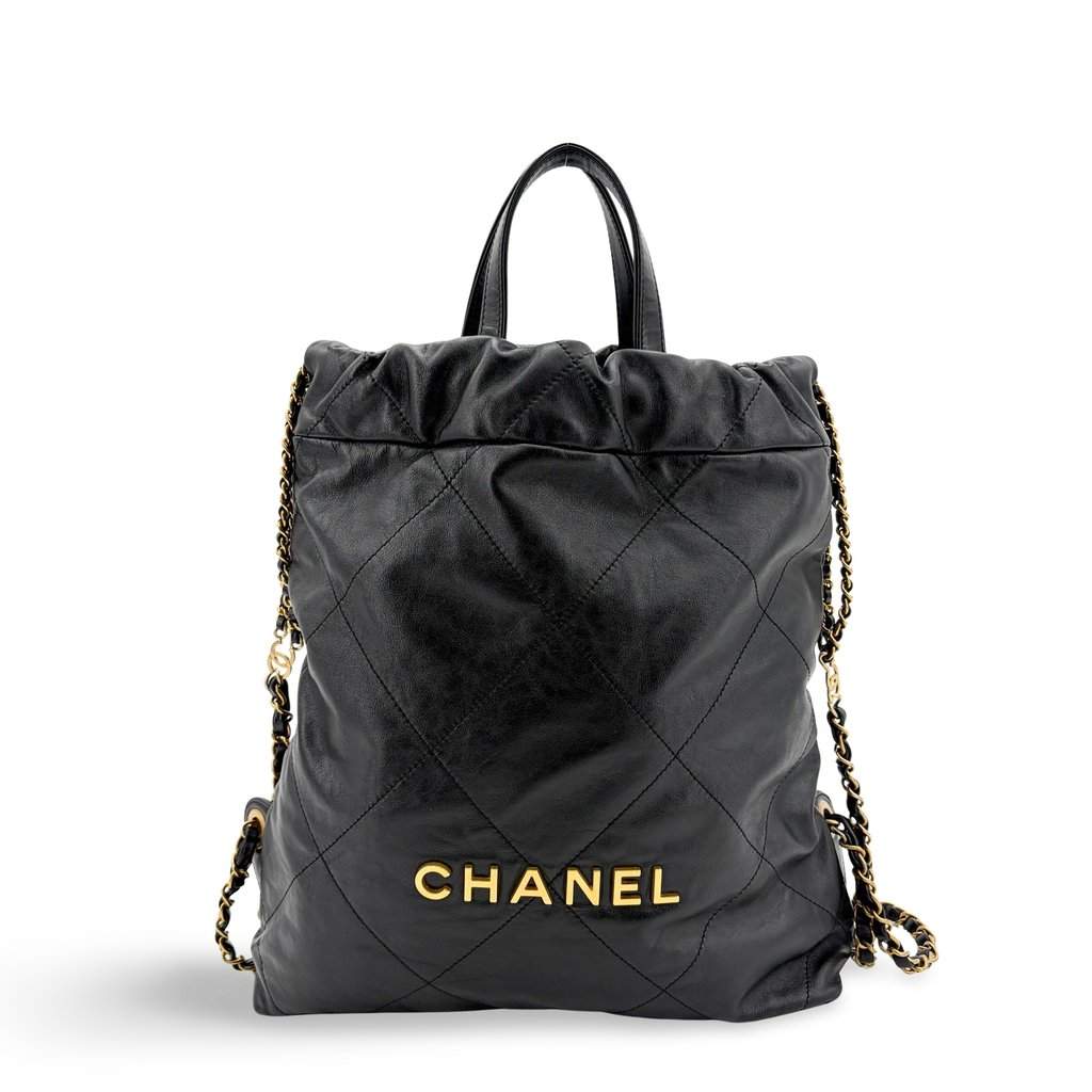 Chanel 22 Backpack Shiny Calfskin Gold Hardware Black Black Leather Very good - Front View