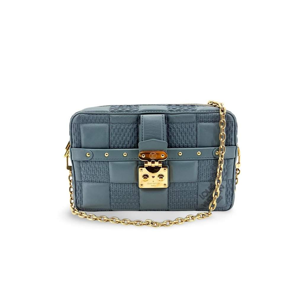 Louis Vuitton Damier Wavy Trunk Clutch Blue MultiColor Leather Very good - Front View