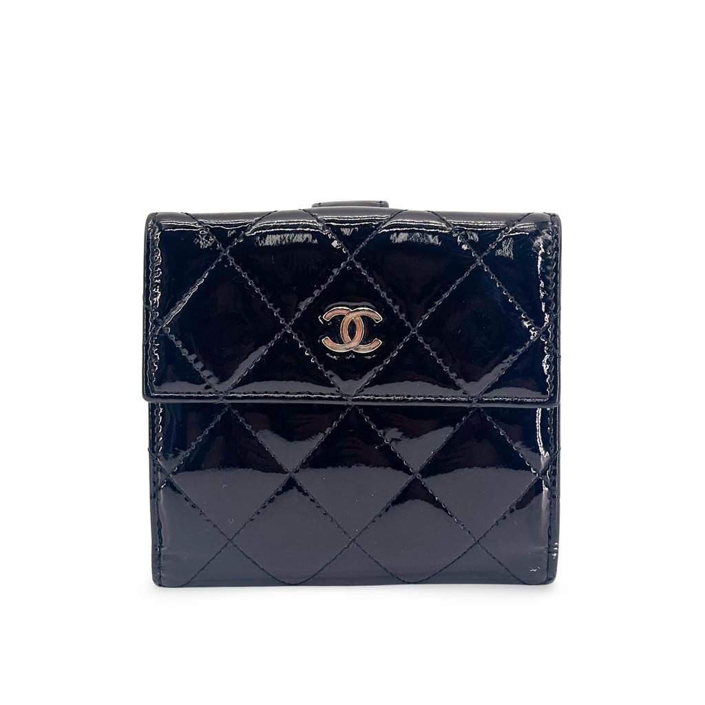 Chanel Classic Small Flap Wallet Patent Black Gold Hardware Black Leather Very good - Front View