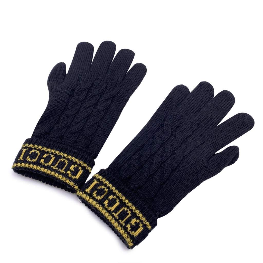 Gucci Accessory Black Wool Never worn - Front View