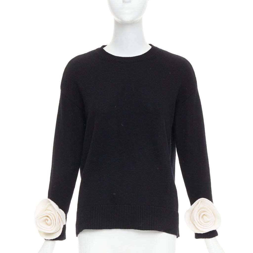 Valentino Garavani Black Wool Knitwear Black Wool Very good condition - Front View