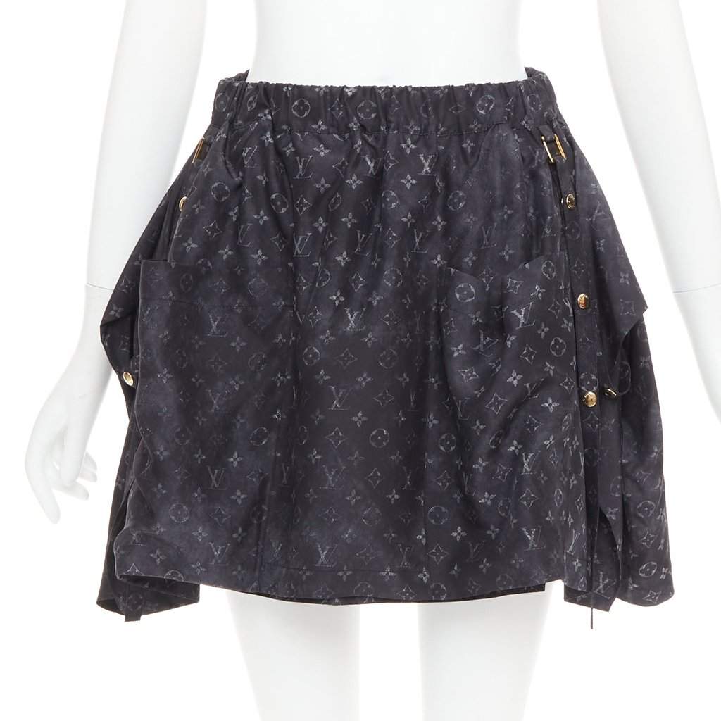 Louis Vuitton 1AAY5G Monogram Cloud Pocket Grey Silk Very good condition - Front View