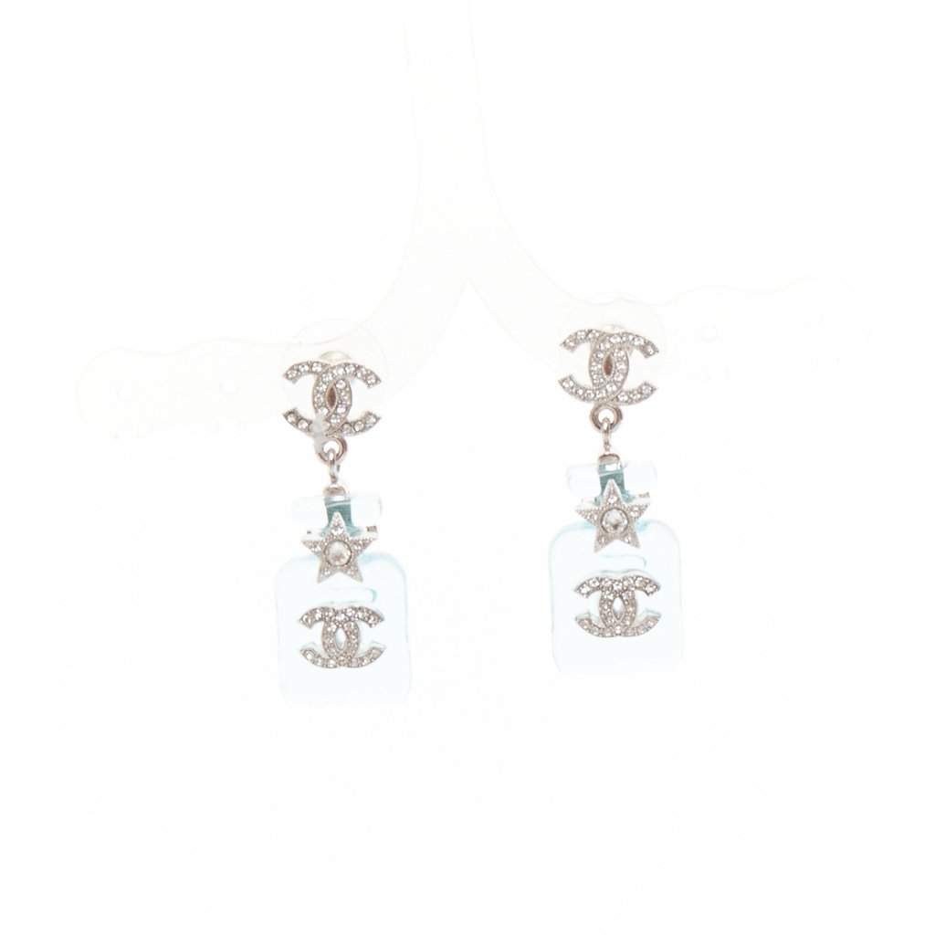 Chanel Blue Plastic Earrings Blue Plastic Very good condition - Front View
