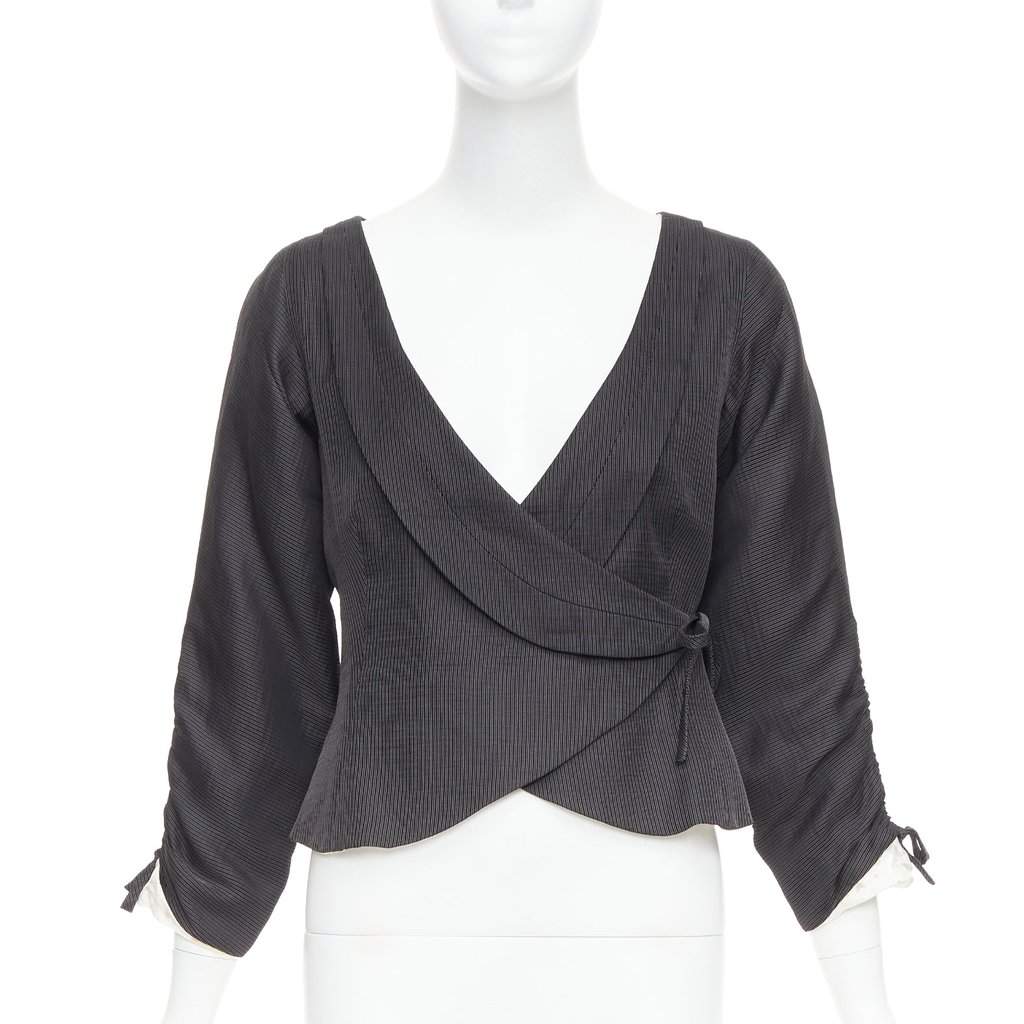 Giorgio Armani Grey Polyester Jacket Grey Polyester Very good condition - Front View