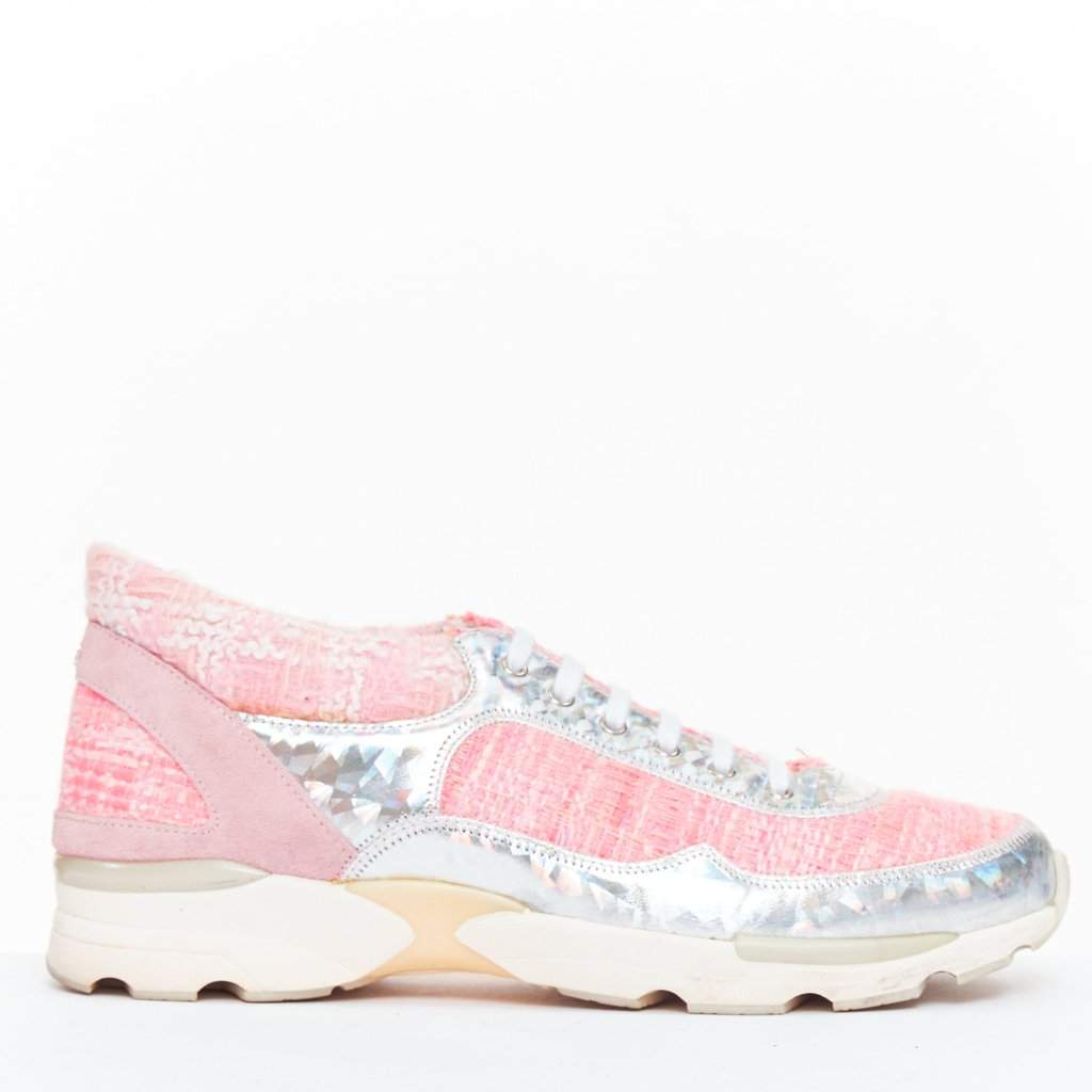 Chanel Pink Tweed Trainers Pink Tweed Good condition - Front View