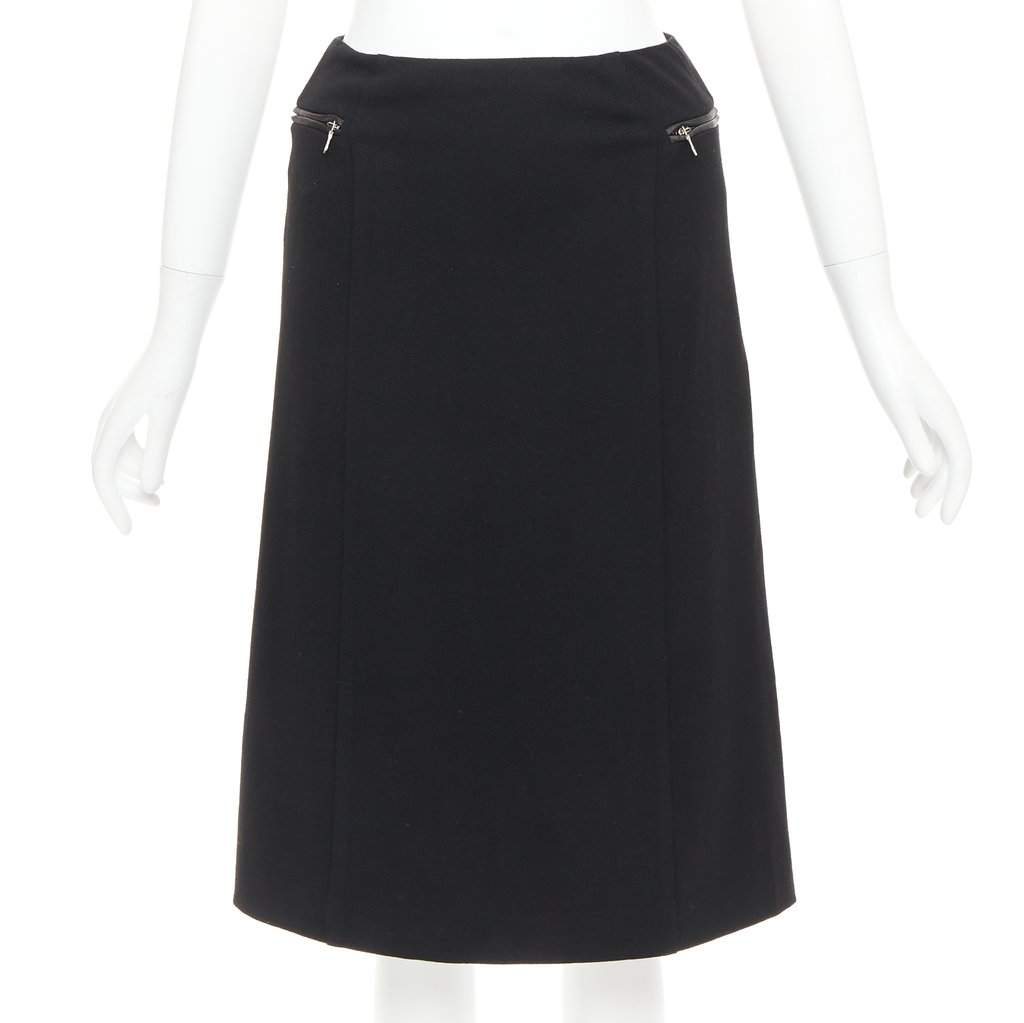 Prada Black Wool Skirt Black Wool Very good condition - Front View