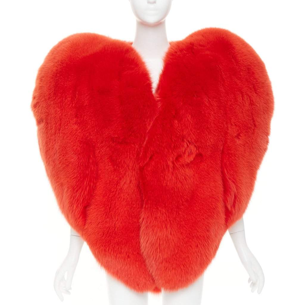 Saint Laurent Red Fur Coat Red Fur Very good condition - Front View
